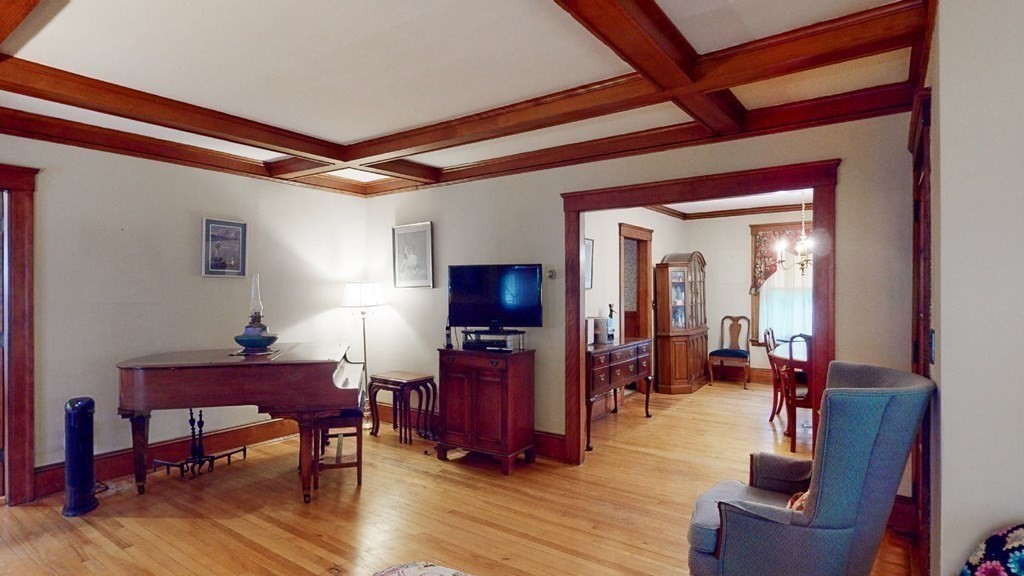 19 Nottingham Road Worcester, MA 01609 - Photo 7 of 36 Gallery Image 7