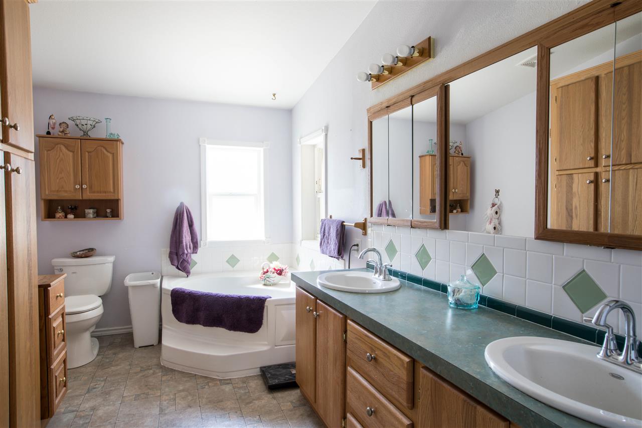 13415 East Blanchard Road Elk, WA 99009 - Photo 12 of 20 Gallery Image 12