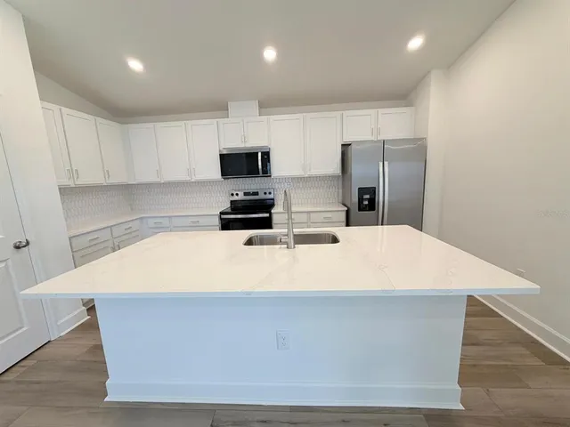 $2,300 | 10423 Plumbago Lane, Riverview, FL 33578