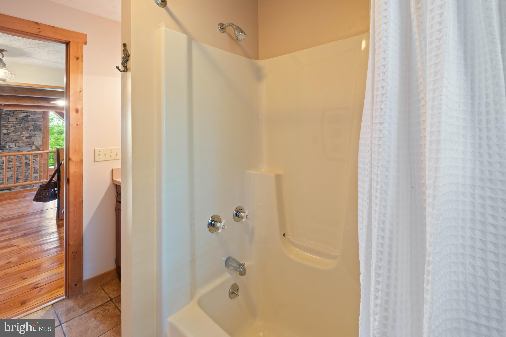 125 Ruta Lane Swanton, MD 21561 - Photo 31 of 77 Loft Level Full Bath