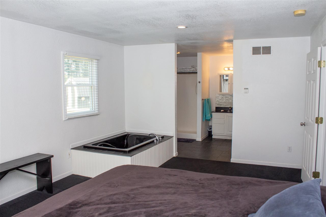 1270 South 37 Road Cadillac, MI 49601 - Photo 16 of 53 1888390-15.JPG