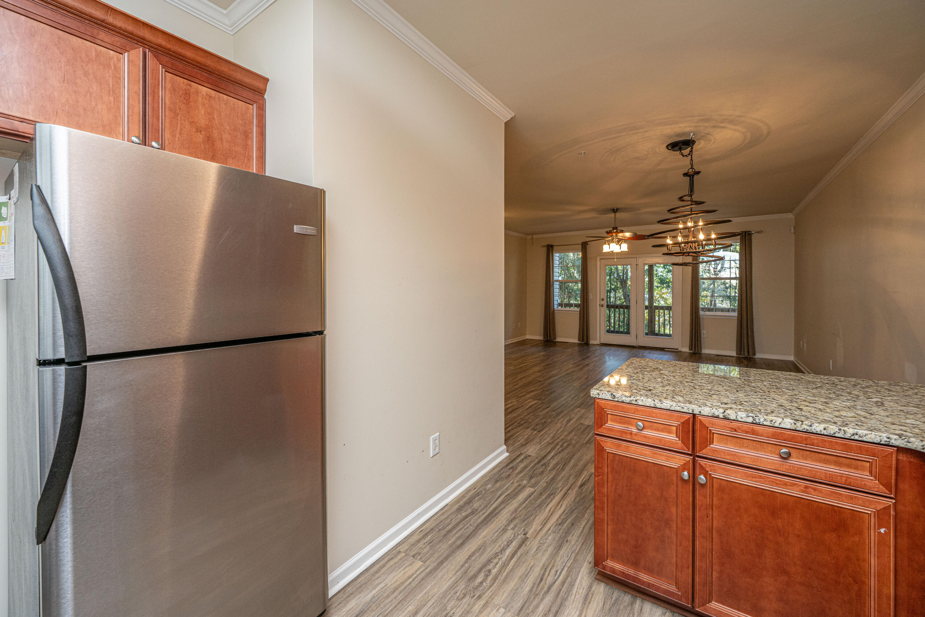 4654 Palm View Circle North Charleston, SC 29418 - Photo 11 of 44 Kitchen & living room