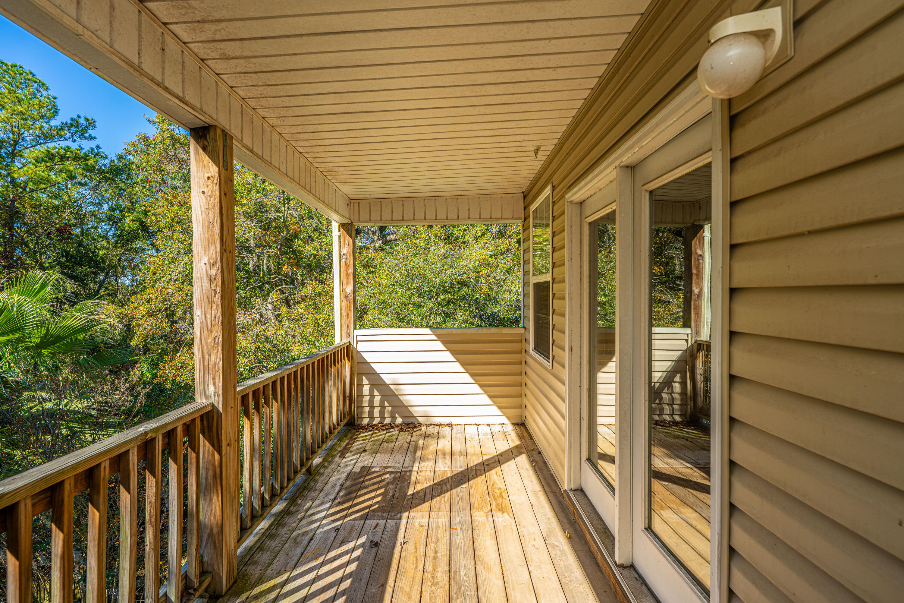 4654 Palm View Circle North Charleston, SC 29418 - Photo 22 of 44 Third story porch