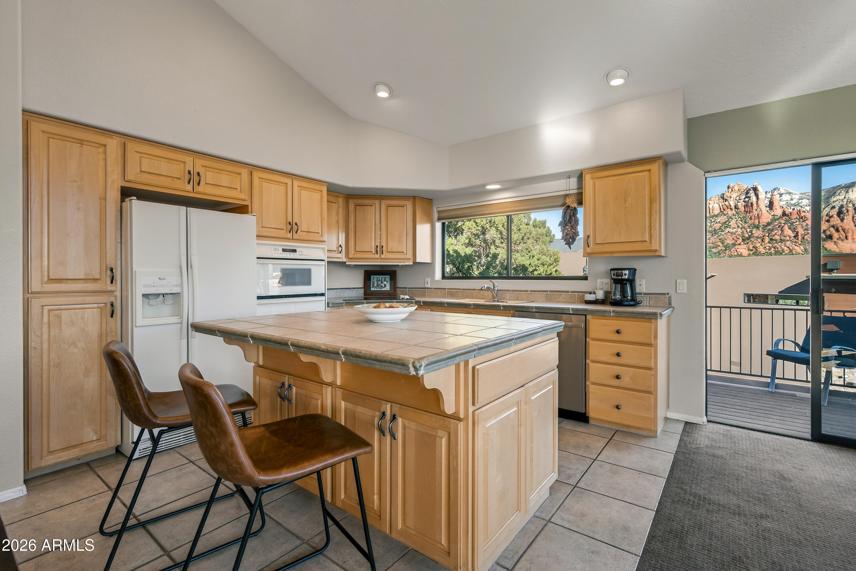 345 Brewer Road Sedona, AZ 86336 - Photo 15 of 56 Inviting Bar Counter