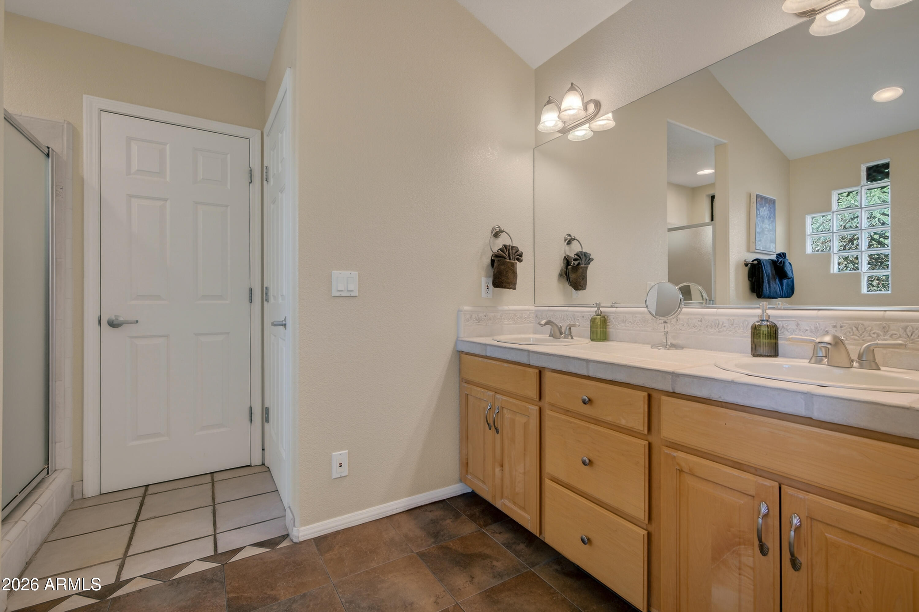 345 Brewer Road Sedona, AZ 86336 - Photo 21 of 56 Master Bathroom