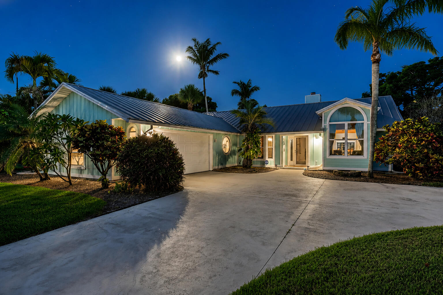 4240 Southeast Happy Lane Stuart, FL 34997 - Photo 2 of 39 Twilight