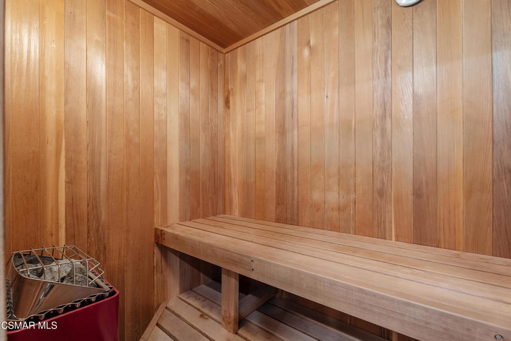 4 Jib Street, Unit 13 Marina del Rey, CA 90292 - Photo 37 of 53 a view of wooden door