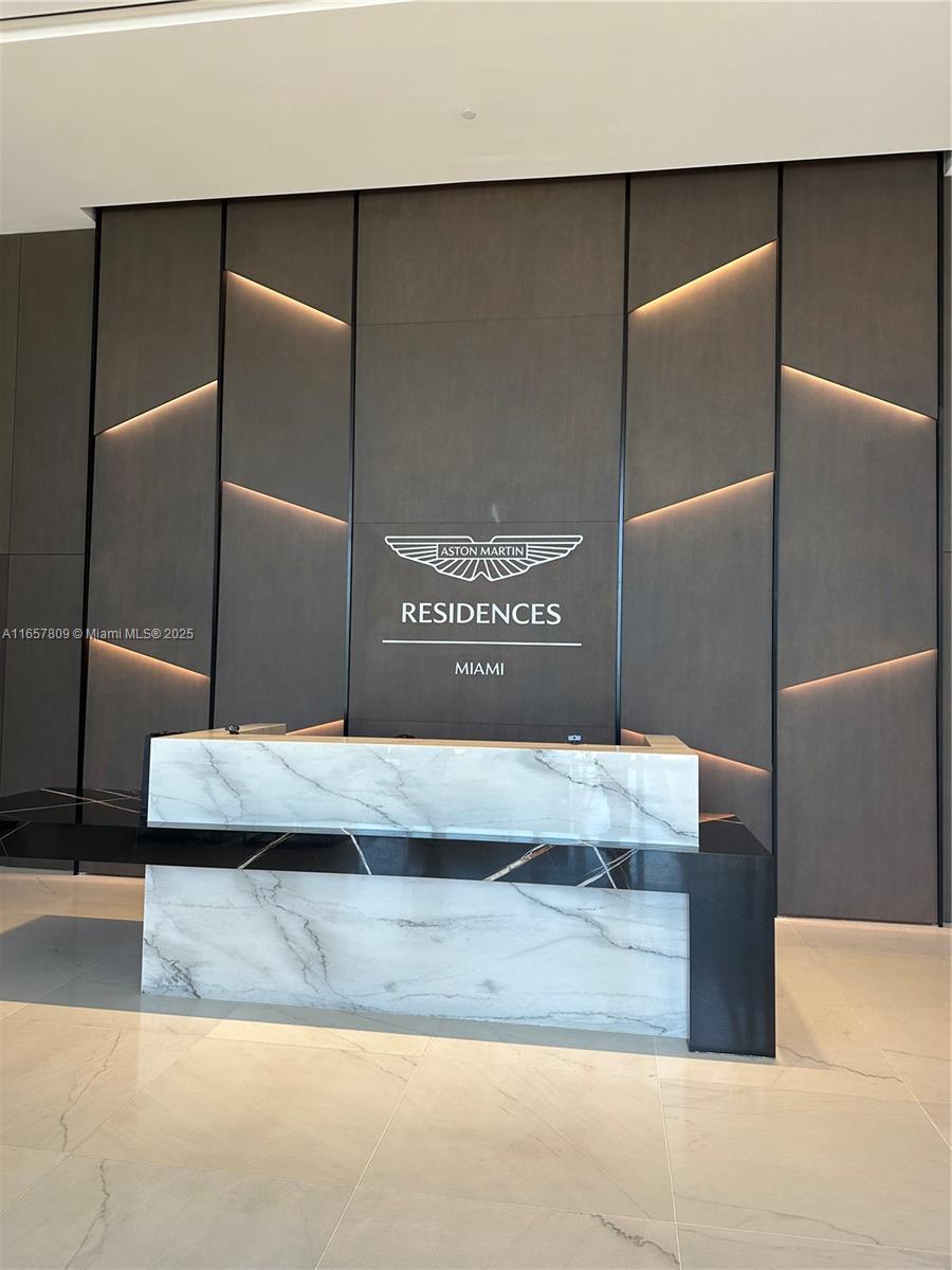 300 Biscayne Blvd Way, Unit 1909 Miami, FL 33131 - Photo 3 of 42 a view of a counter top space