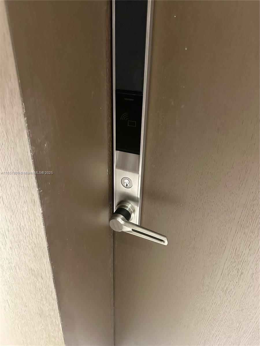 300 Biscayne Blvd Way, Unit 1909 Miami, FL 33131 - Photo 31 of 42 a view of a door