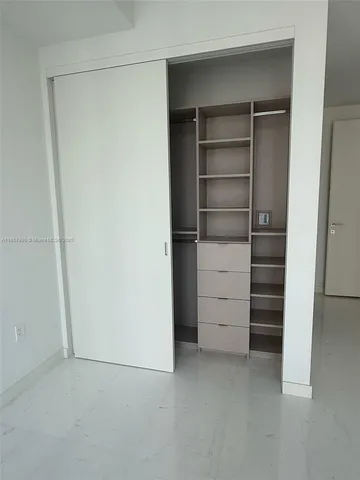 $9,700 | 300 Biscayne Blvd Way, Unit 1909, Miami, FL 33131