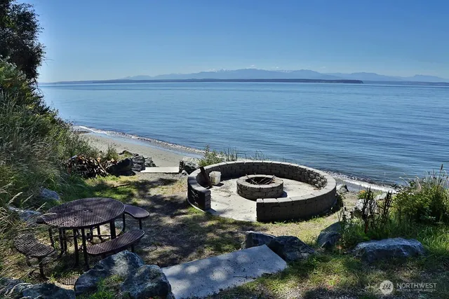 a view of an ocean beach