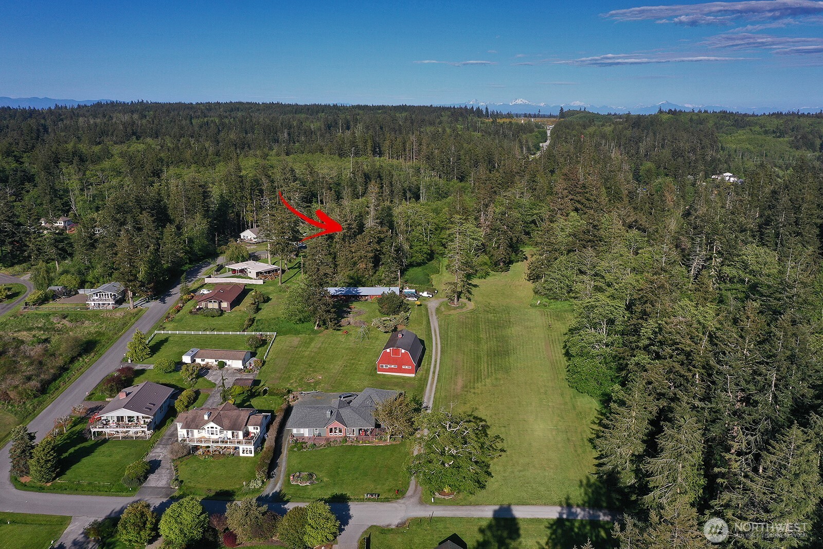 364 Gramayre Road Coupeville, WA 98239 - Photo 37 of 38 a view of city and mountain