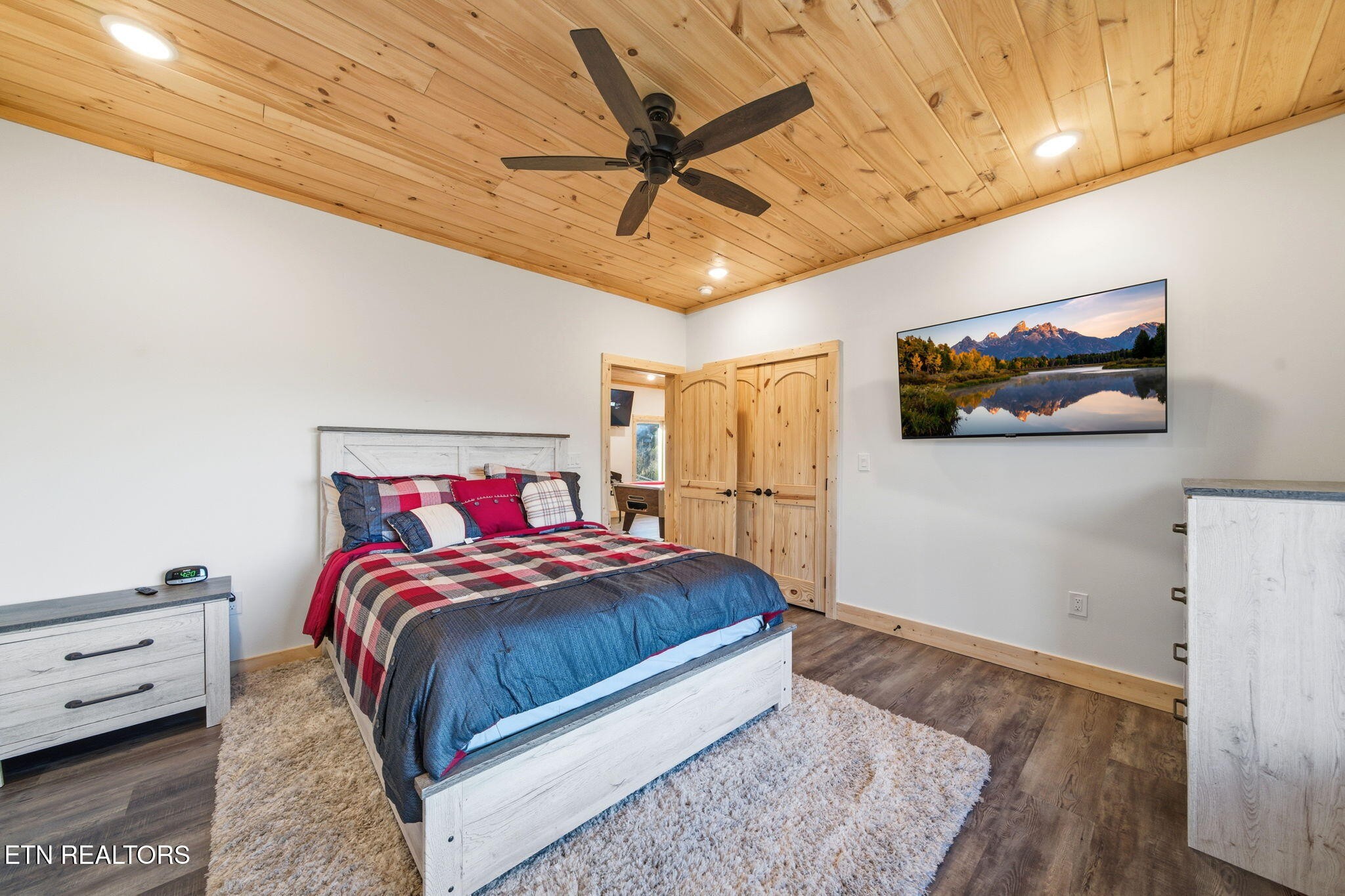 644 Ridge Top Loop Gatlinburg, TN 37738 - Photo 20 of 32 Gallery Image 20