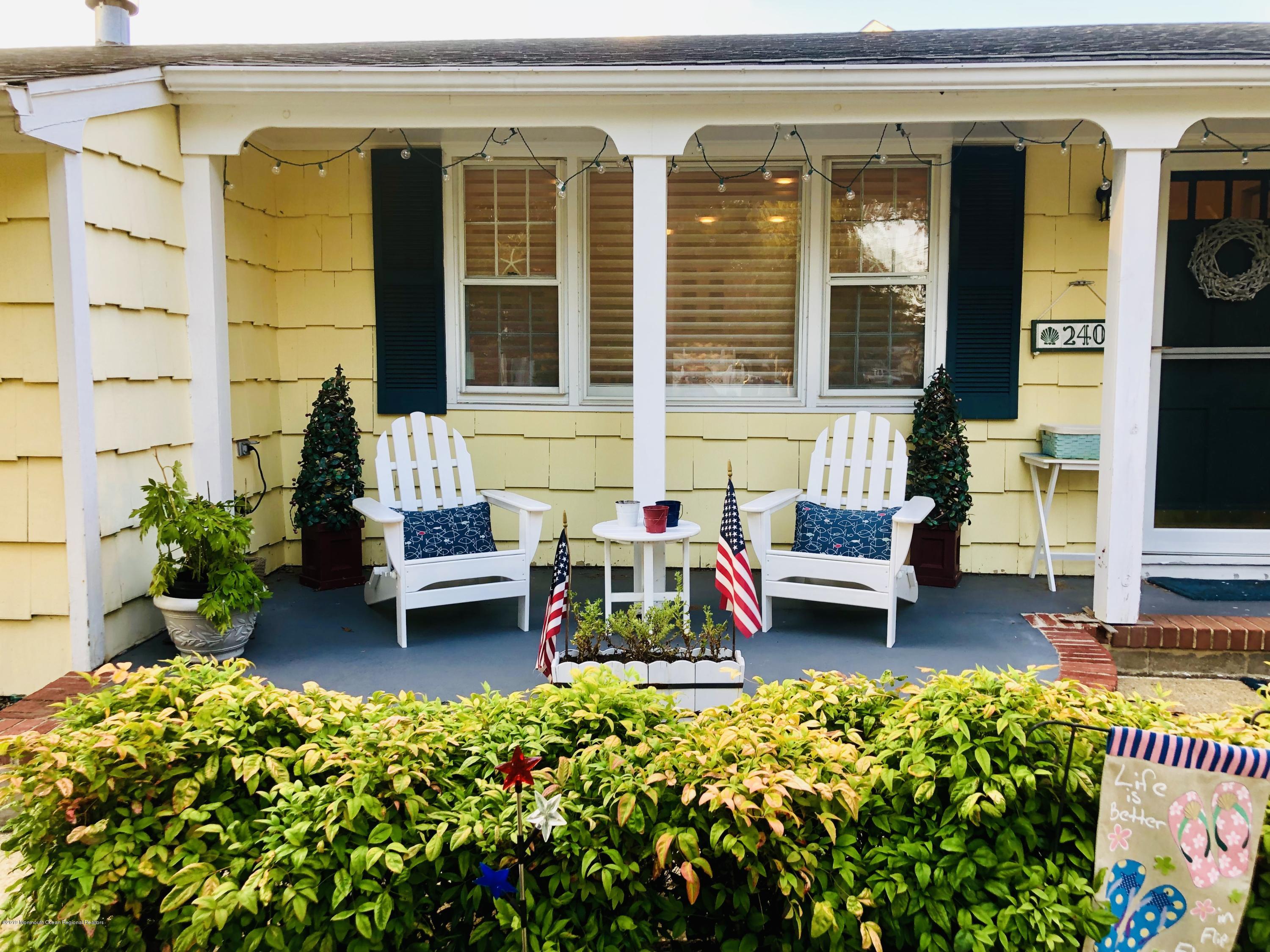 2401 Maria Place Point Pleasant, NJ 08742 - Photo 3 of 21 F001CC4B-E803-4A2D-AB83-1B646ABEC431