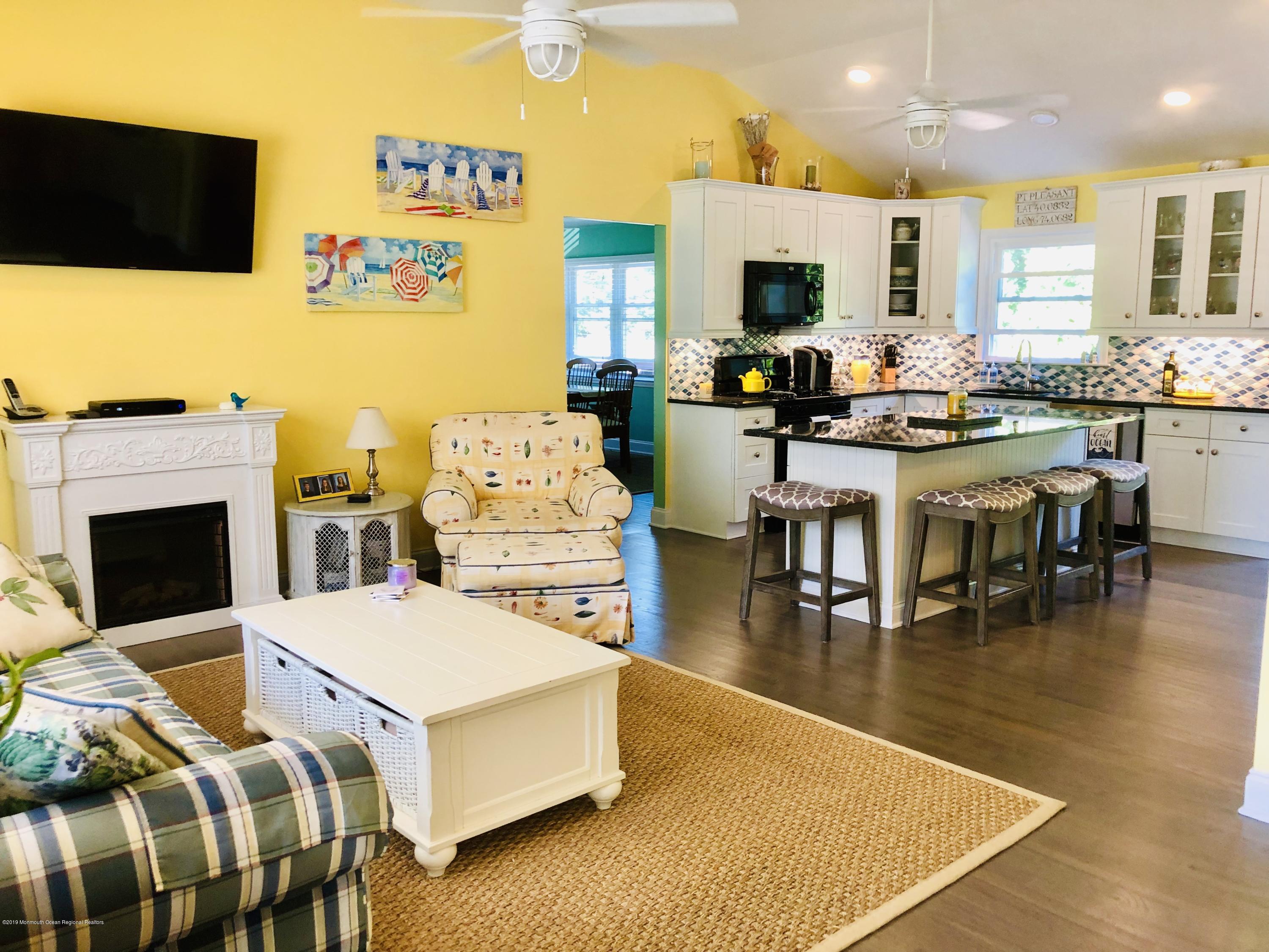 2401 Maria Place Point Pleasant, NJ 08742 - Photo 4 of 21 3E38653B-3B7C-4927-98E5-60593D102554