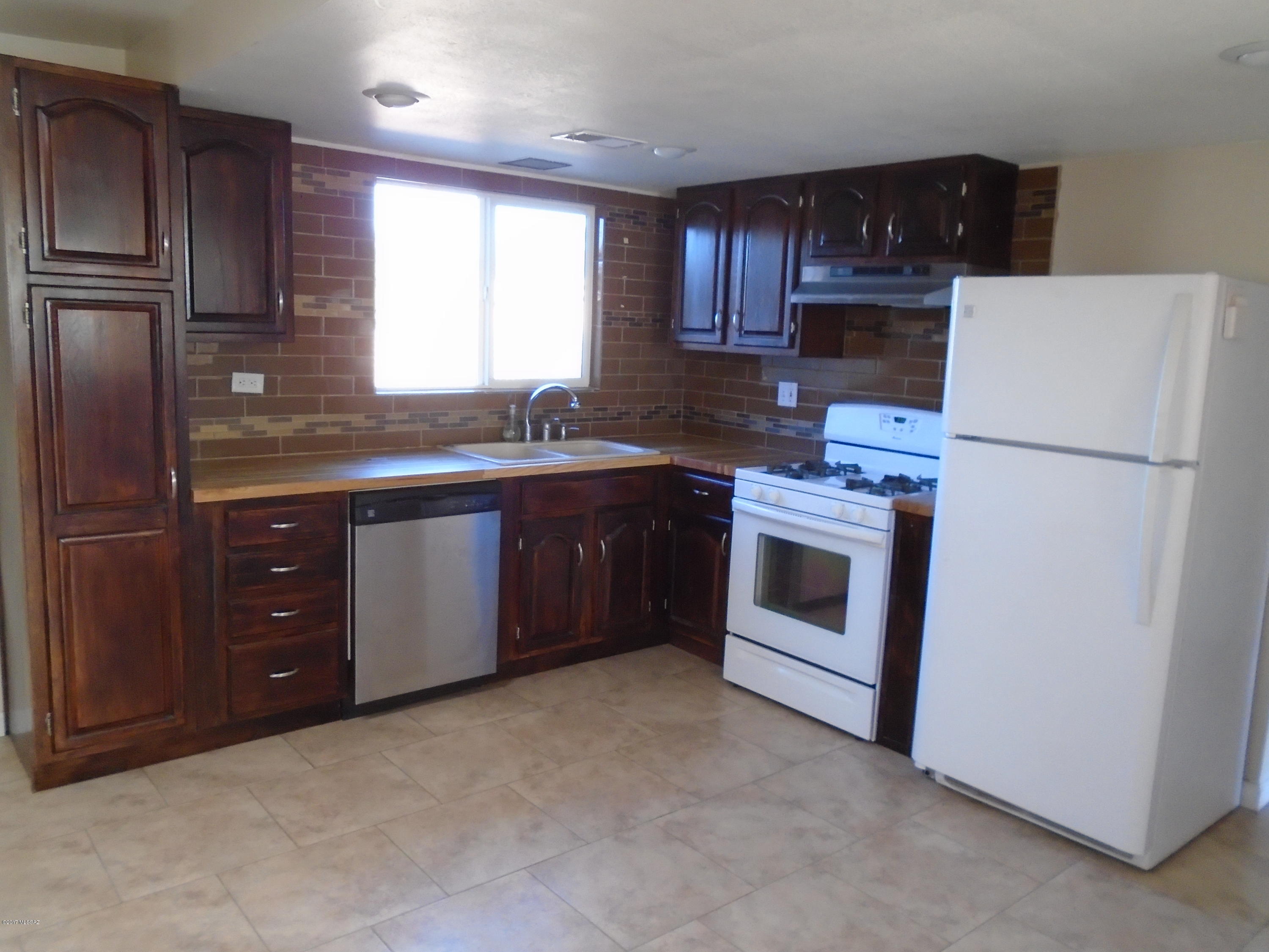 1512 South Prudence Road Tucson, AZ 85710 - Photo 7 of 17 Gallery Image 7