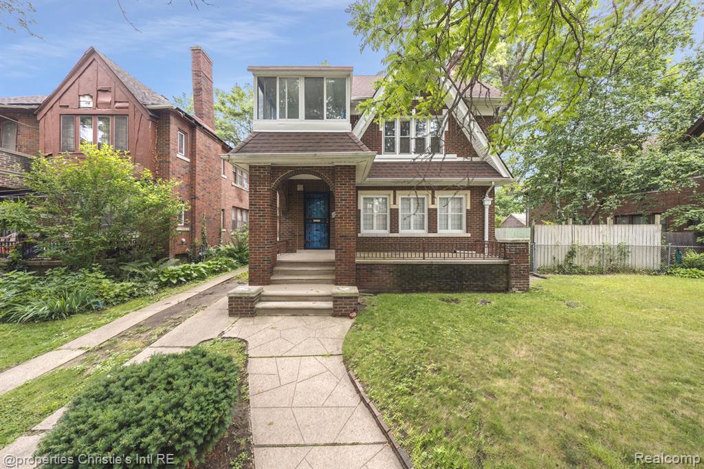 16581 Baylis Street Detroit, MI 48221 - Photo 2 of 34