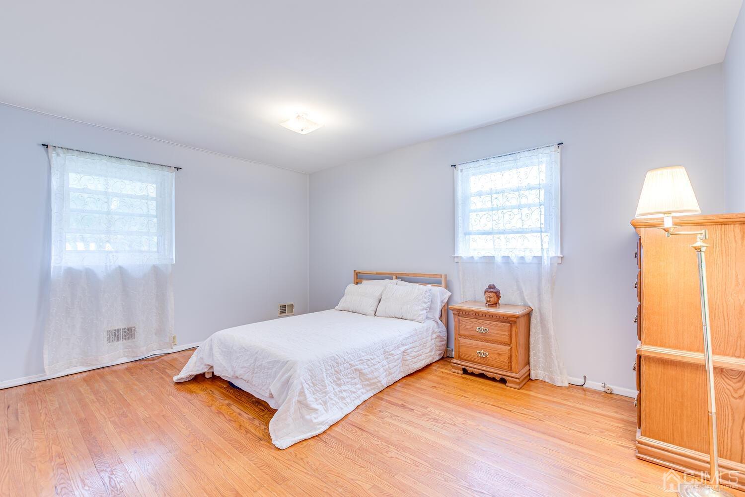 660 New Durham Road Metuchen, NJ 08840 - Photo 22 of 37 Gallery Image 22