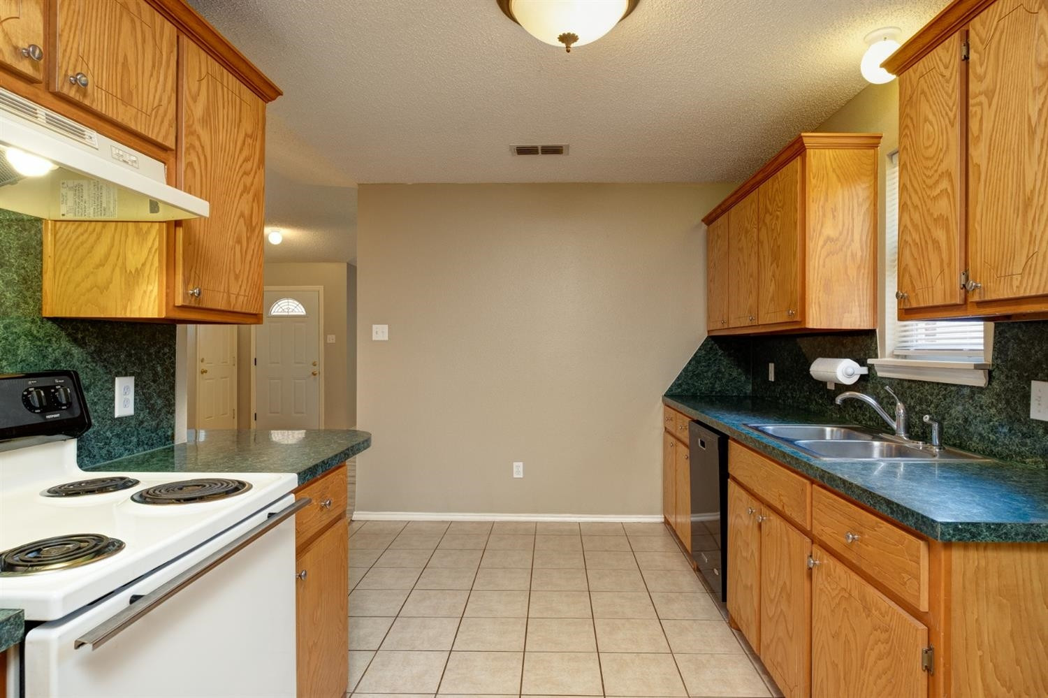 811 Grover Avenue Lubbock, TX 79416 - Photo 13 of 21 Photo 13