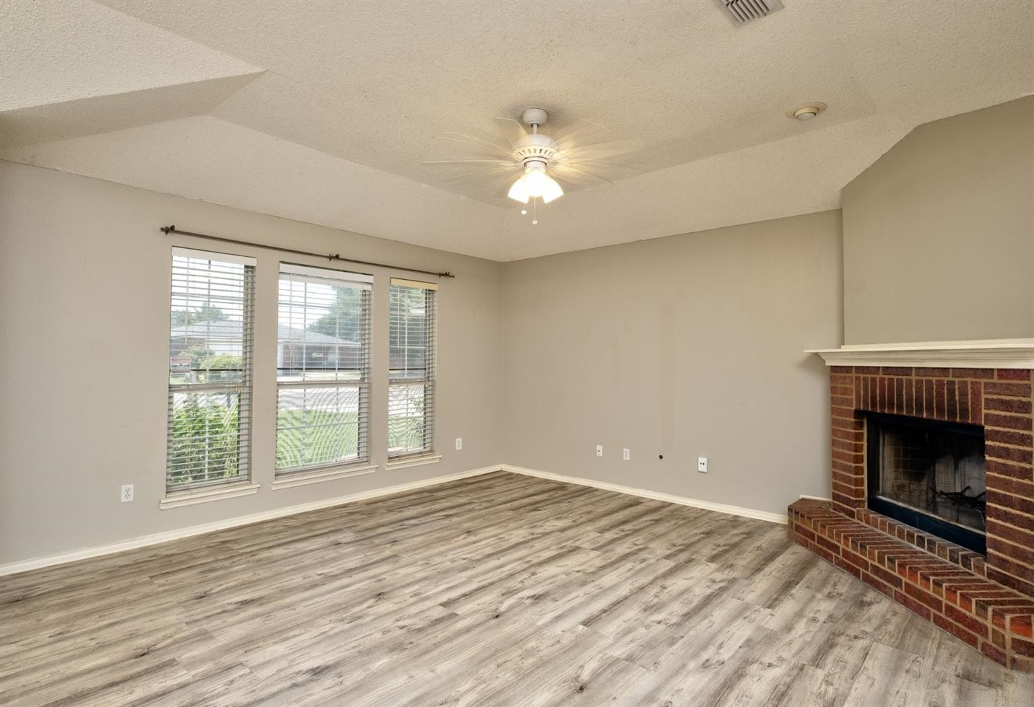 811 Grover Avenue Lubbock, TX 79416 - Photo 5 of 21 Photo 5