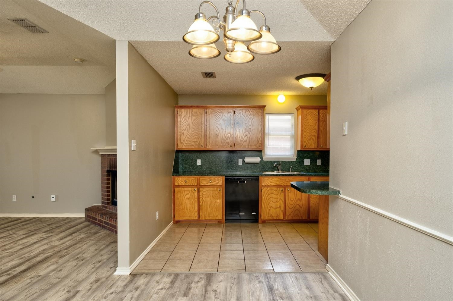 811 Grover Avenue Lubbock, TX 79416 - Photo 8 of 21 Photo 8