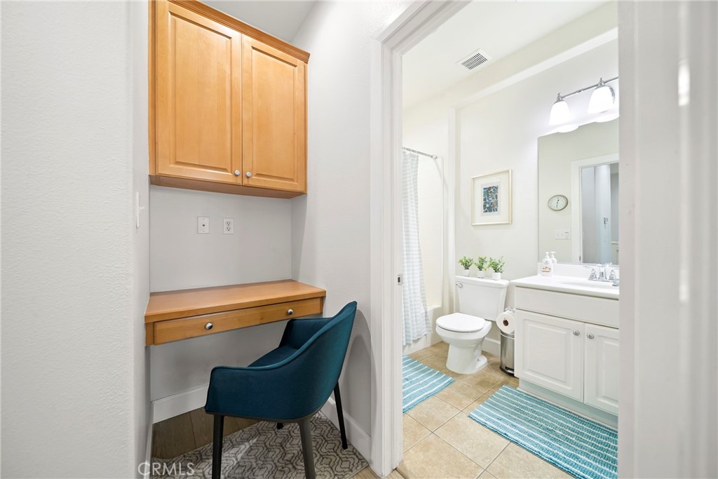 20426 Paseo Cresta Porter Ranch, CA 91326 - Photo 29 of 44