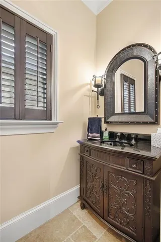 a close view of sink and tap