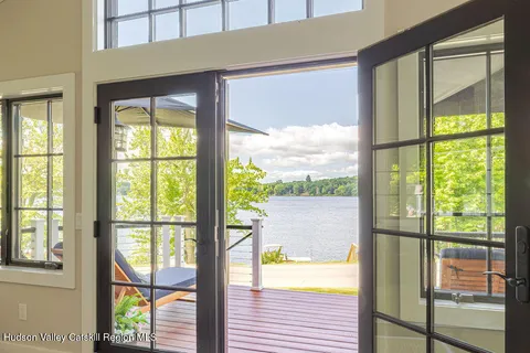 $1,295,000 | 4 Bobolink Road, Craryville, NY 12521