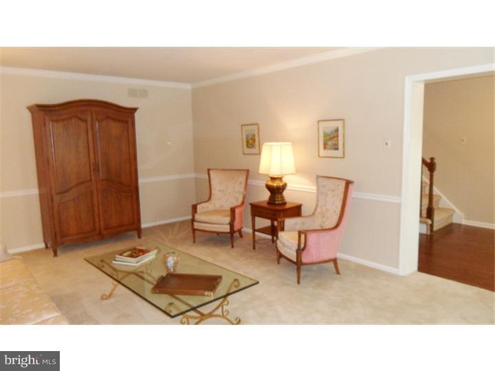 334 Newgate Road Langhorne, PA 19047 - Photo 10 of 25 Living Room