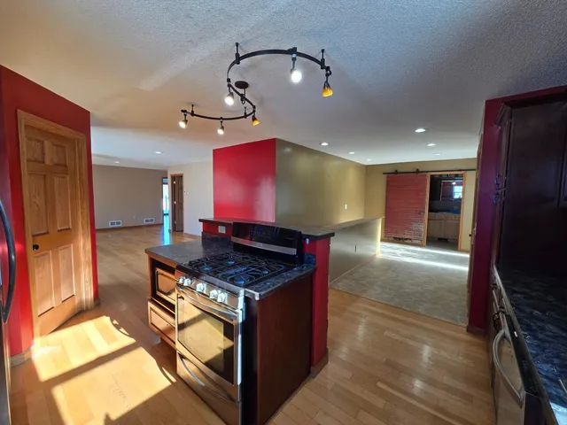 $550,000 | 1500 Olympic Street, Braham, MN 55006