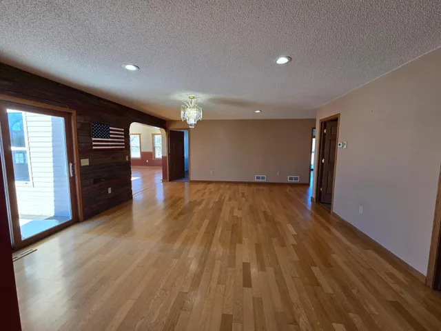 $550,000 | 1500 Olympic Street, Braham, MN 55006