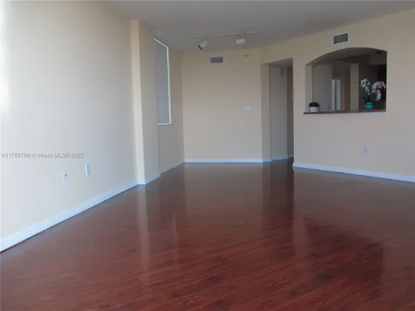$3,850 | 9201 Collins Avenue, Unit 1021, Surfside, FL 33154