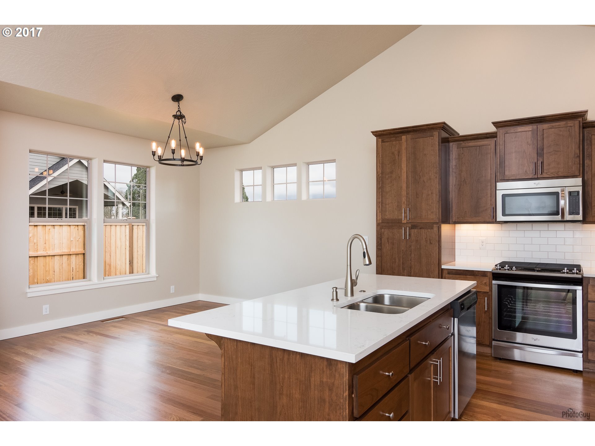 3917 Osage Street Springfield, OR 97478 - Photo 15 of 29