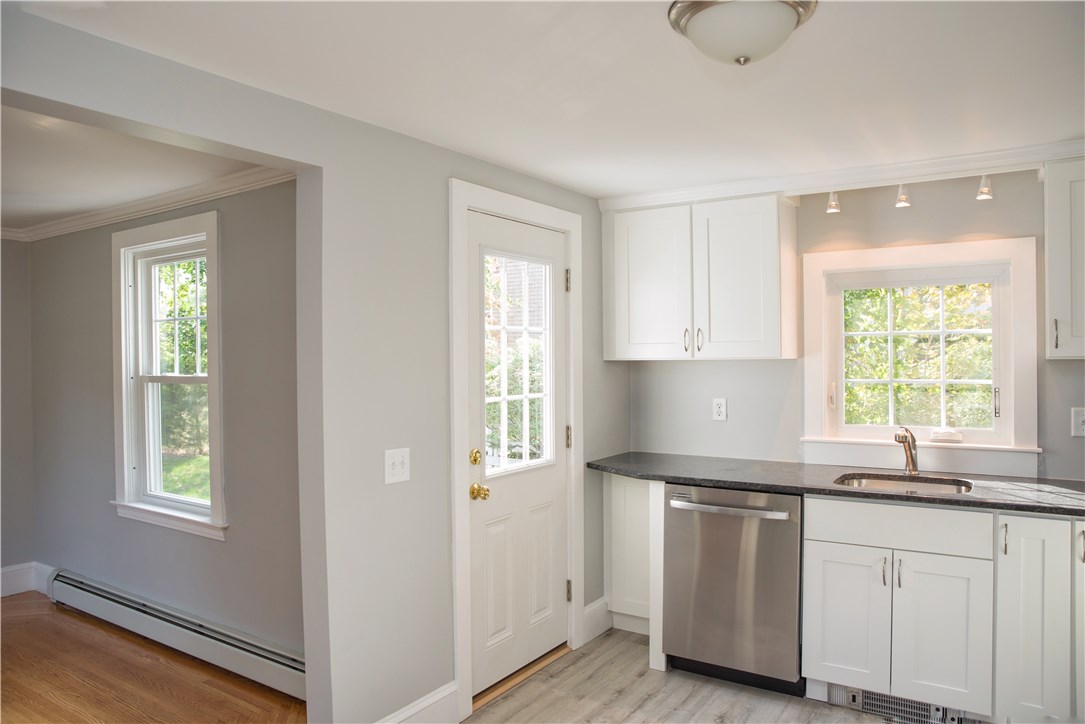 431 Spring Green Road Warwick, RI 02888 - Photo 19 of 21 Gallery Image 19