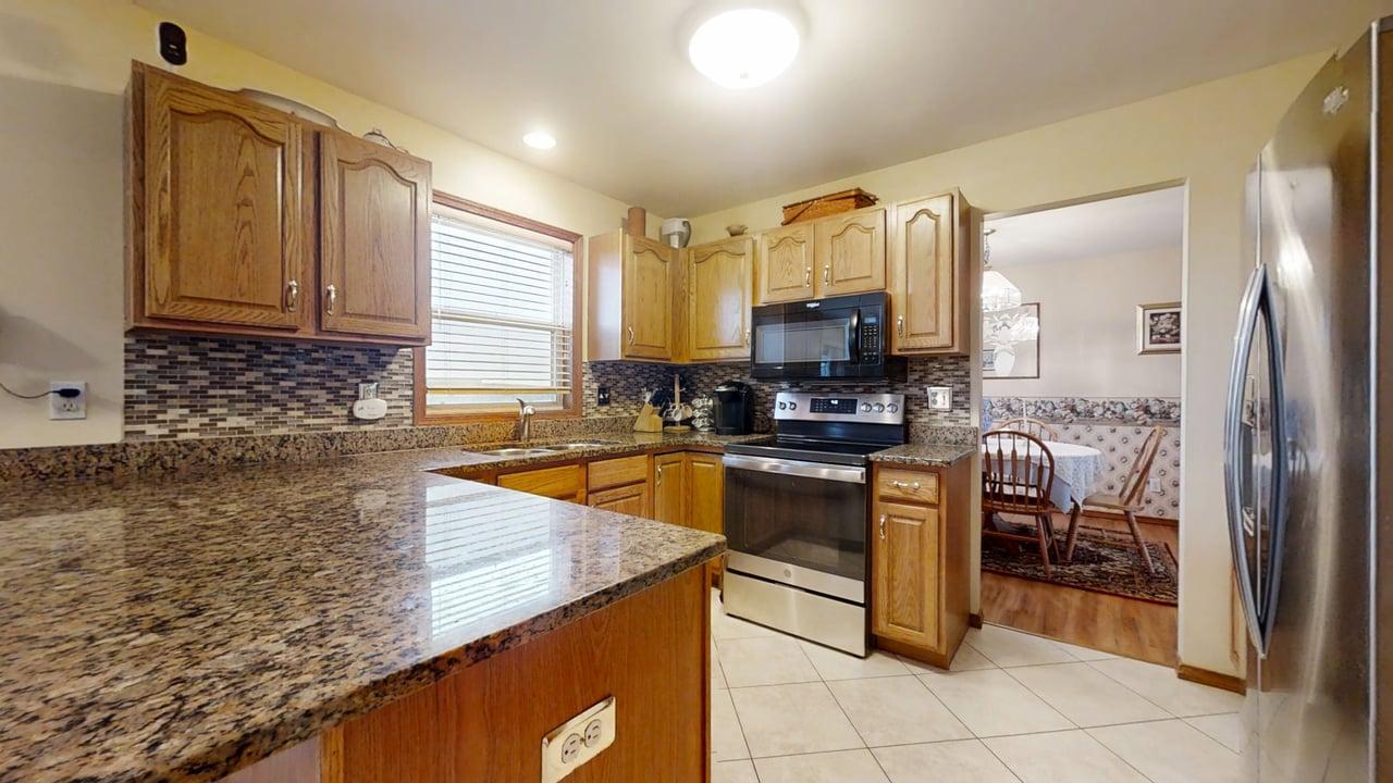 4511 Copper Ridge Road Champaign, IL 61822 - Photo 13 of 48