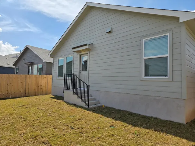 $1,750 | 1036 Soapstone Pass, Maxwell, TX 78656