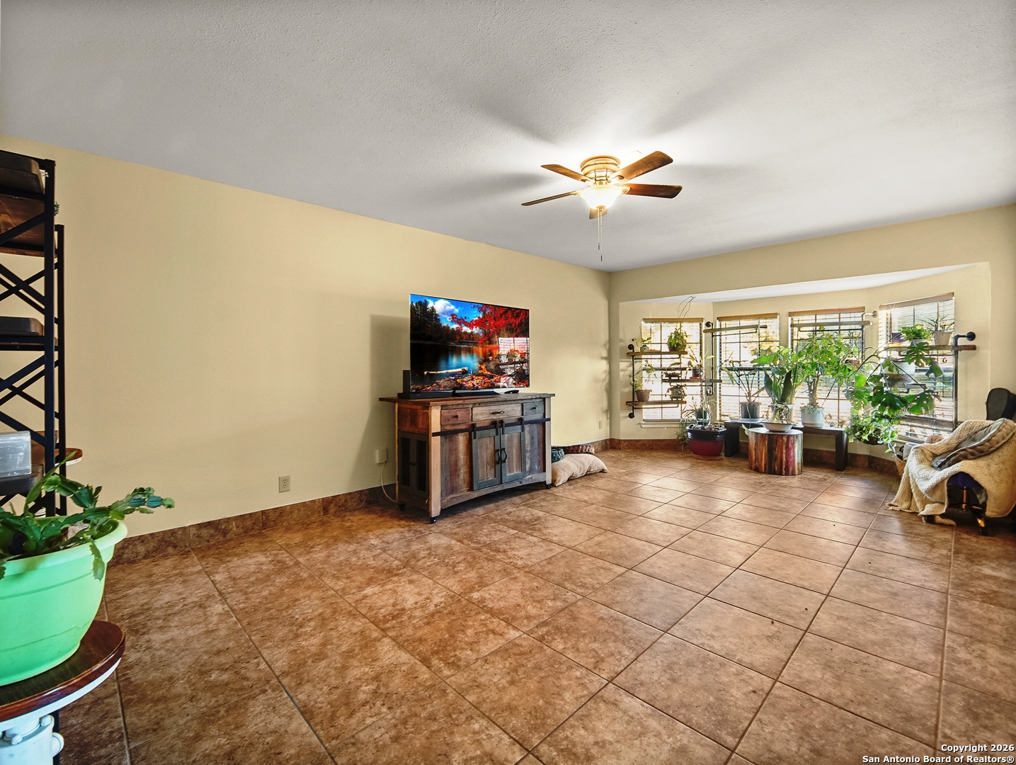 988 Summit Road Lakehills, TX 78063 - Photo 10 of 29