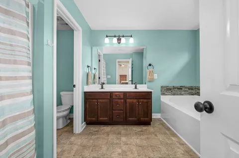 $495,000 | 1433 Round Rock Drive, Murfreesboro, TN 37128