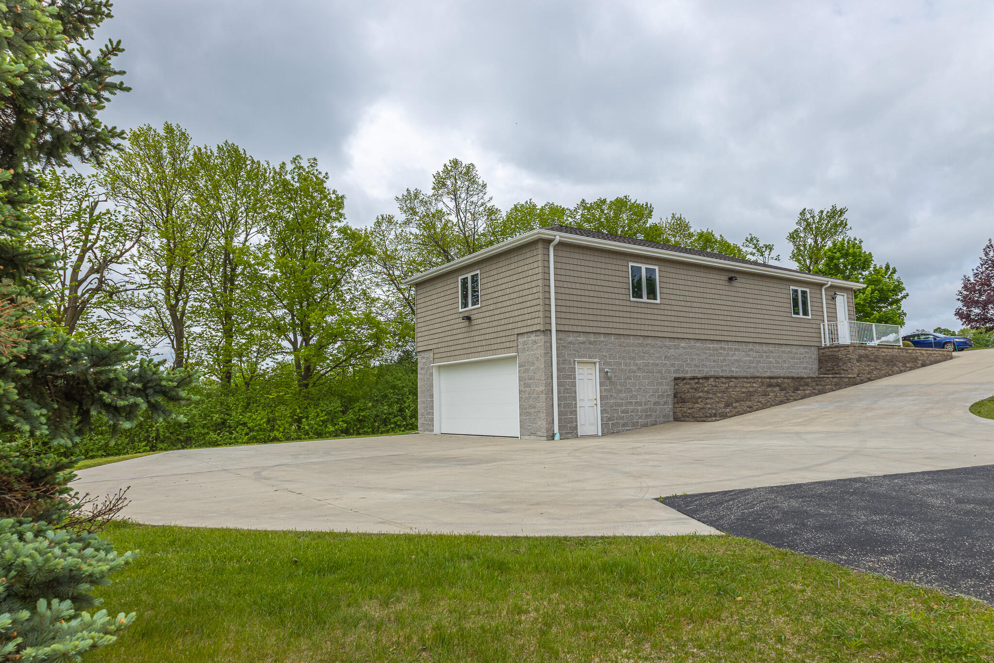 11604 North Granville Road Mequon, WI 53097 - Photo 4 of 49 Another View of Extra Garage