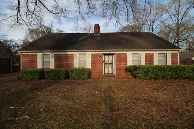 $250,000 | 1305 Cherry Road, Memphis, TN 38117