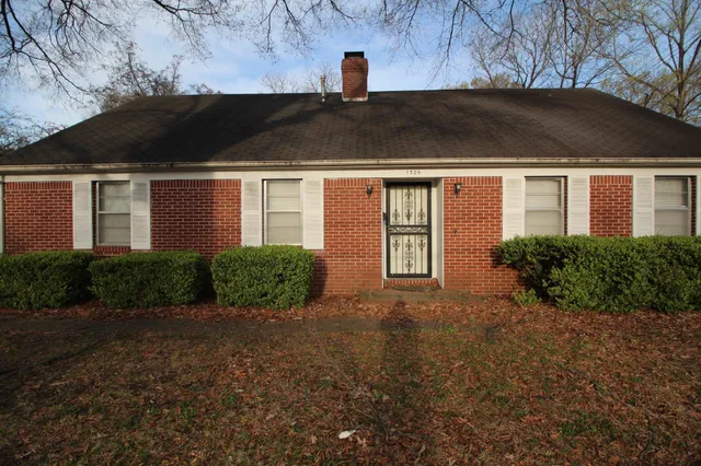 $250,000 | 1305 Cherry Road, Memphis, TN 38117
