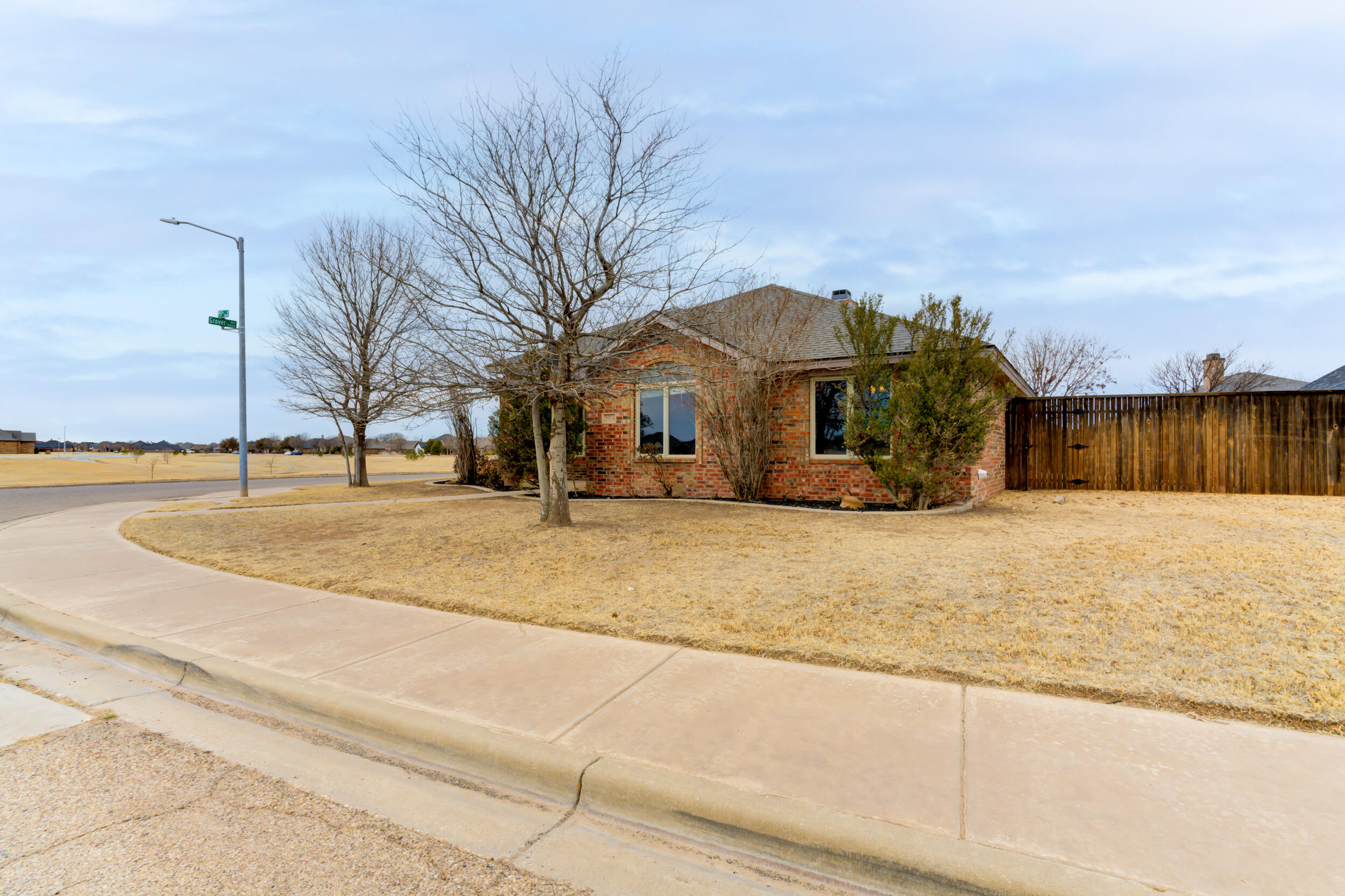 5914 95th Street Lubbock, TX 79424 - Photo 4 of 50 DSC03692_3_4_5_6-Edit