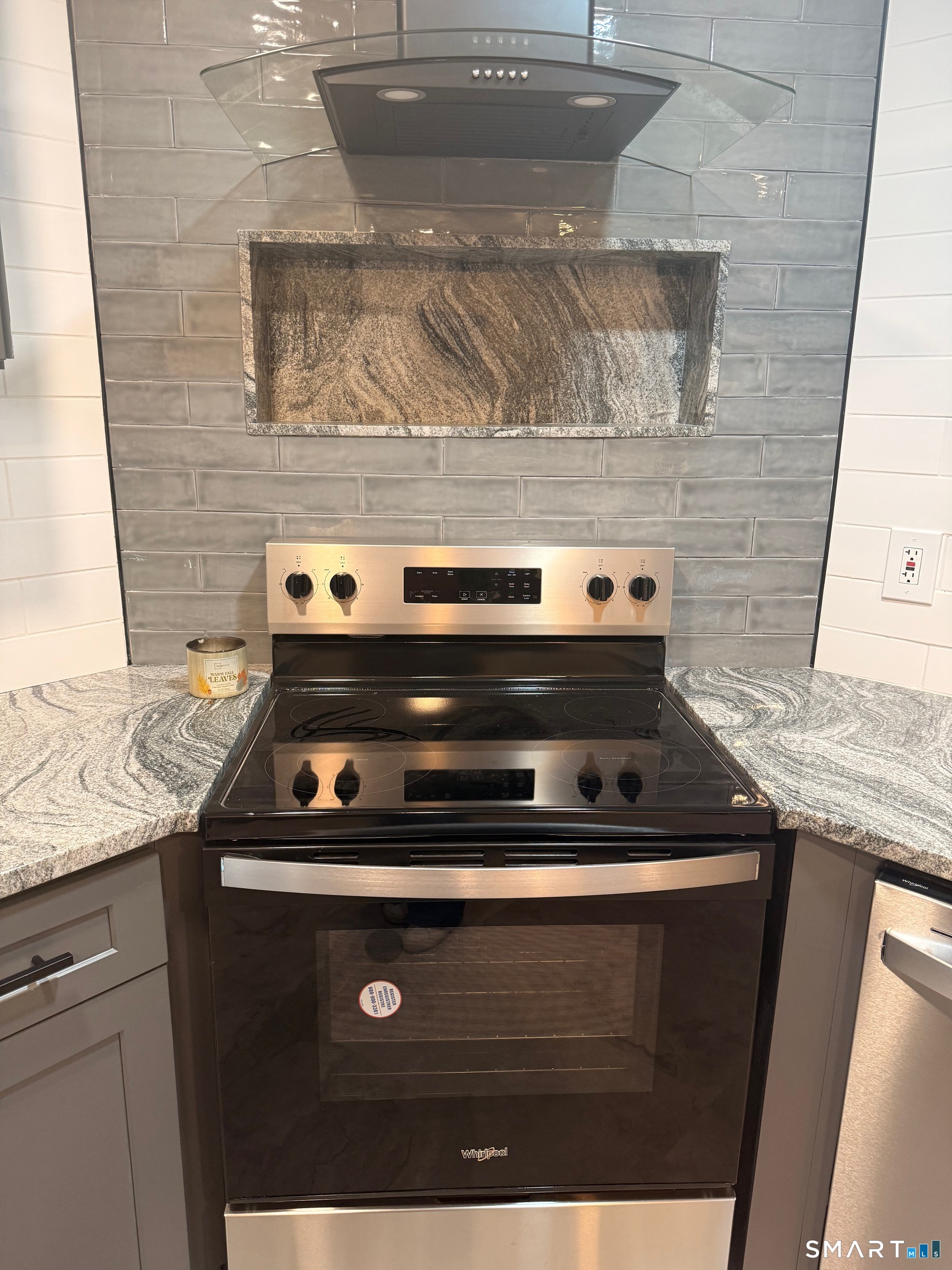 8 Eddy Road Montville, CT 06370 - Photo 3 of 13 a close view of stove