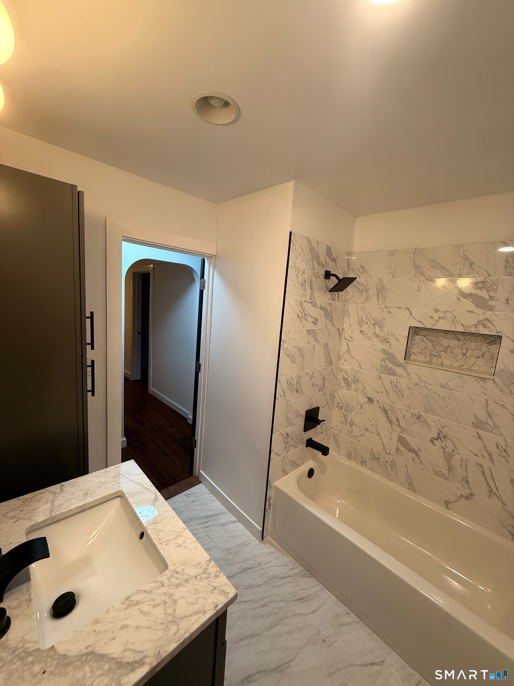 8 Eddy Road Oakdale, CT 06370 - Photo 6 of 13