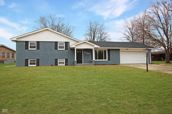 $289,900 | 2320 Locust Drive, Seymour, IN 47274