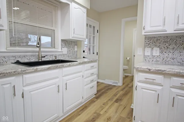 $305,000 | 2320 Locust Drive, Seymour, IN 47274