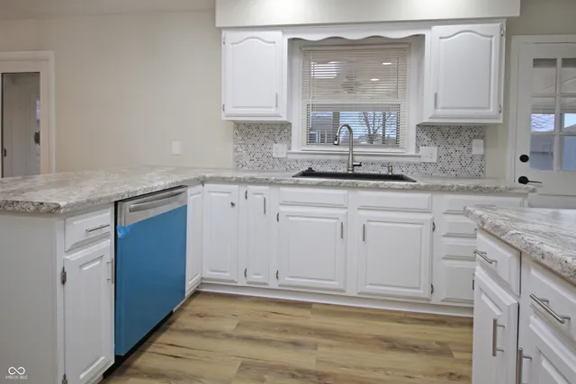 $305,000 | 2320 Locust Drive, Seymour, IN 47274