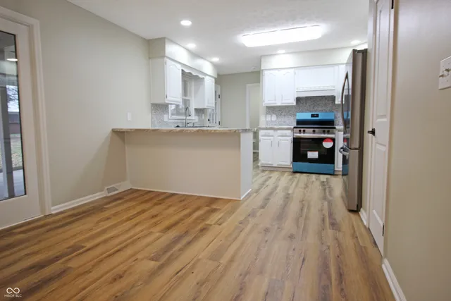 $305,000 | 2320 Locust Drive, Seymour, IN 47274