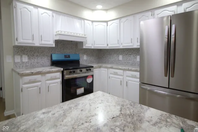 $305,000 | 2320 Locust Drive, Seymour, IN 47274