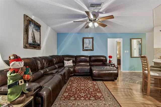 $490,000 | 3545 Snowy Egret Court, Palm Harbor, FL 34683